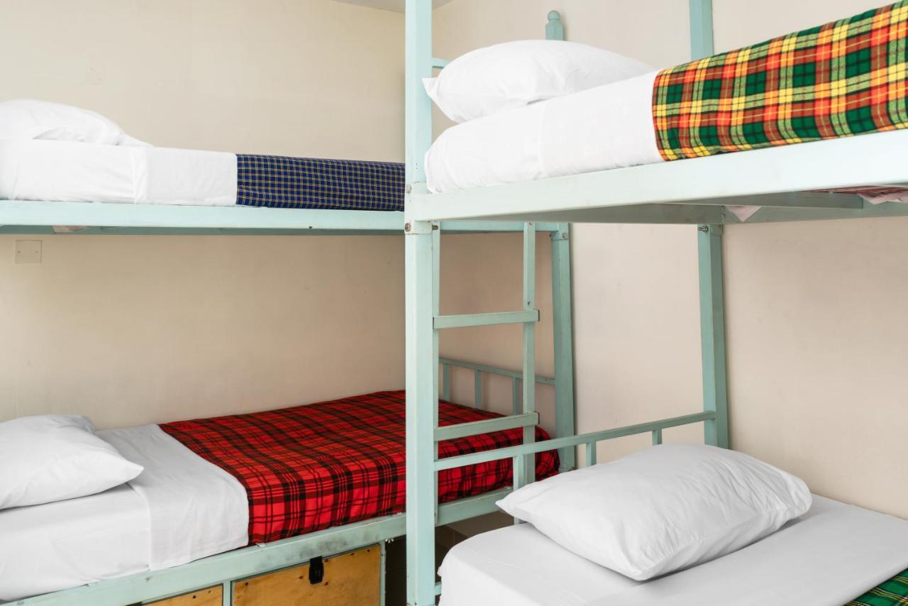 Bushpig Backpackers Hostel Кампала Екстериор снимка